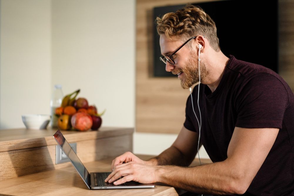 mieszkanie i co working w jednym bloku